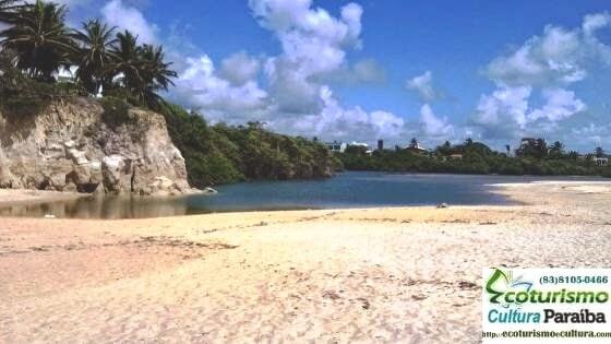 Litoral sul Paraiba: A lagoa da praia de Tabatinga