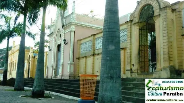 Casarões em Alagoa Grande, no Brejo
