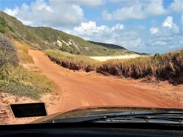 Da Praia de Sagi até a Baia Formosa