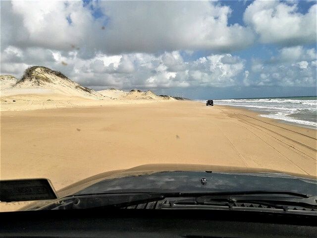 Da Praia de Sagi até a Baia Formosa