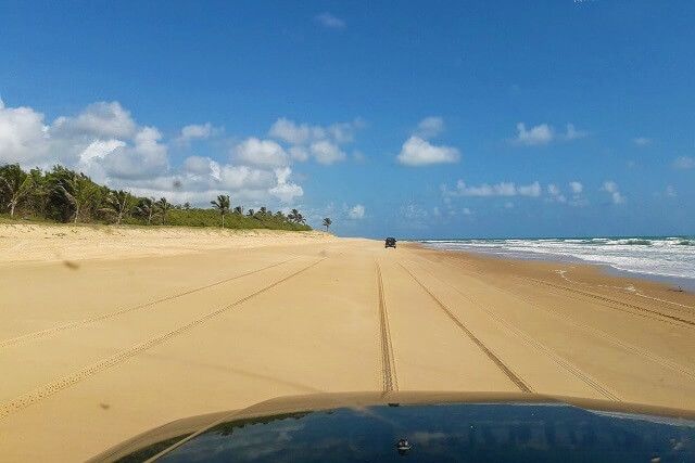 Da Praia de Sagi até a Baia Formosa