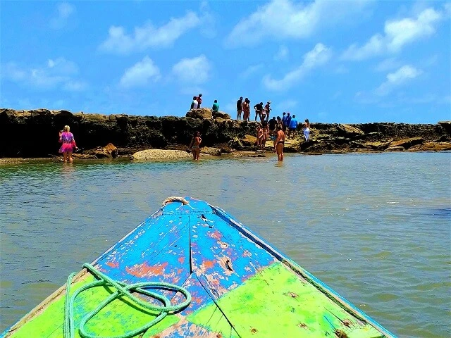 Barra de Mamanguape Environmental Protection Area: the reef barrier seen from the boat