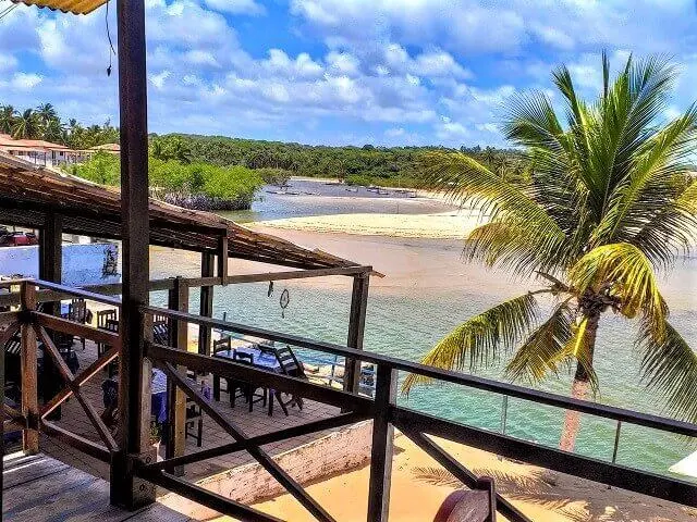 Piscinas naturais de Sibauma, do lado do rio