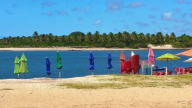 Barra do Cunhaú: Prefere surf? Siga para a praia da Boca da Barra, perfeita também para longas caminhadas