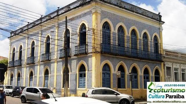 pontos turisticos de João Pessoa: o Sobrado Comendador Antonio Santos Coelho (Casarão dos Azulejos)