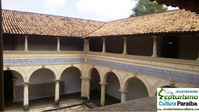 Igreja e Conjunto São Francisco, o claustro