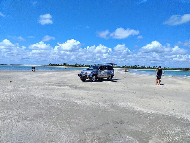 Passeio pela praia da Ponta de Lucena, nas piscinas naturais