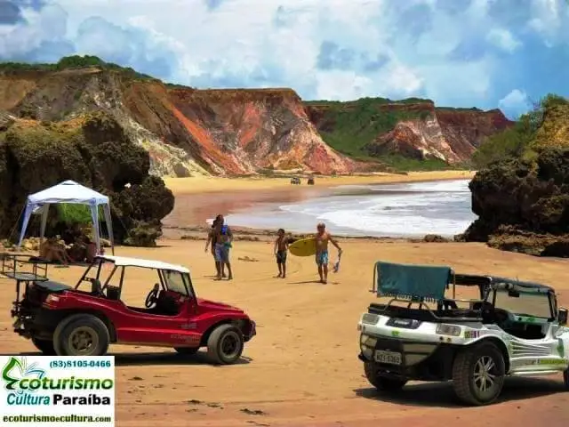 Entre Coqueirinho e Tambaba... só de 4x4! Praia da Arapuca, de 4x4, no litoral sul de João Pessoa