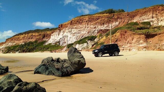 Praias litoral sul Paraiba: Falésias na Barra do Gramame (praia de João Pessoa)
